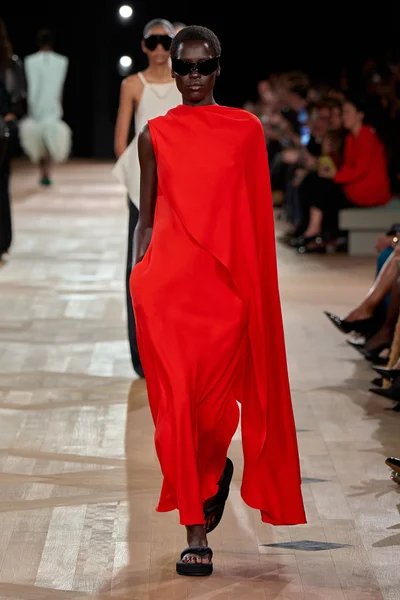 Look 17